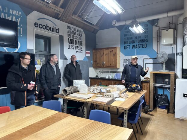 Unveiling the Value of Deconstruction: From Waste to Resource 